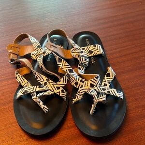 Lucky Brand Black Sandals with white Geometric Straps